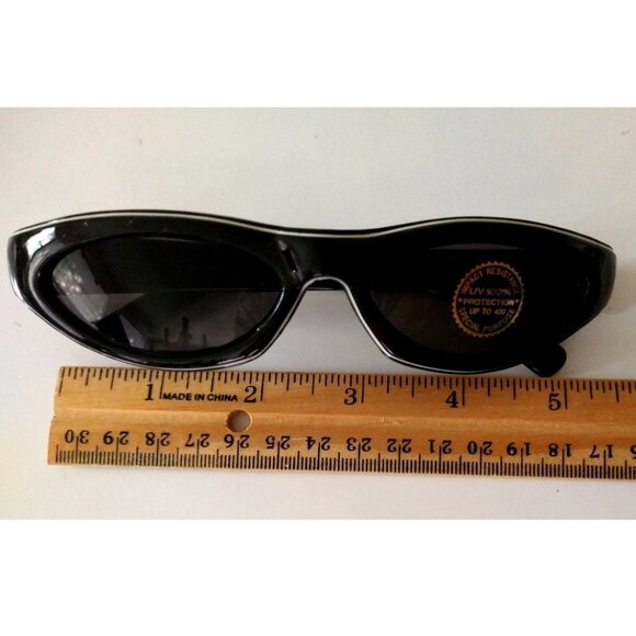Black Cateye Sunglasses Sporty 90s Retro  - Deadstock - Picture 7 of 10